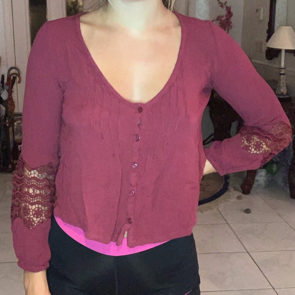 Roxy slightly cropped lace long sleeve maroon top - Picture 5 of 9